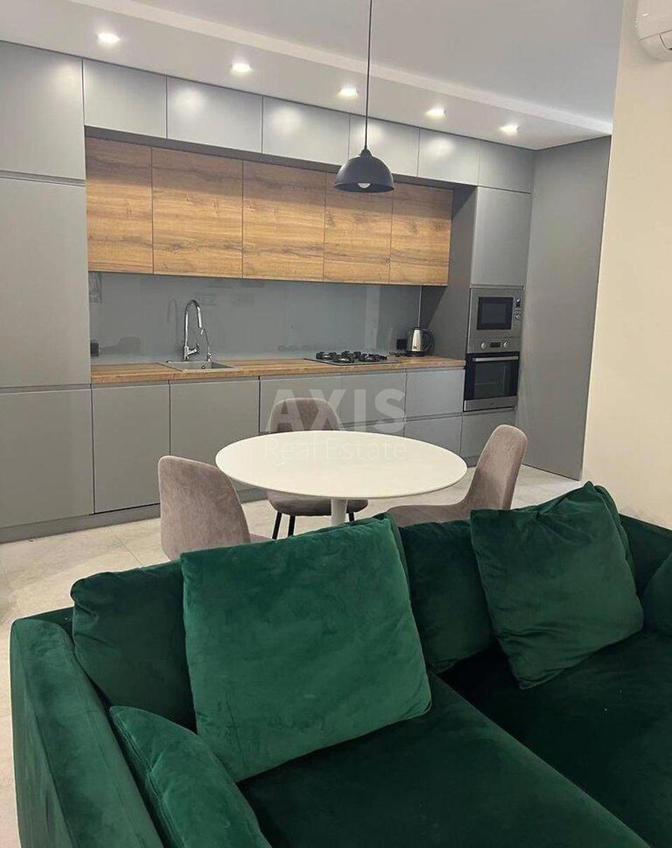 1k apartment vul. Degtjarivs'ka 17