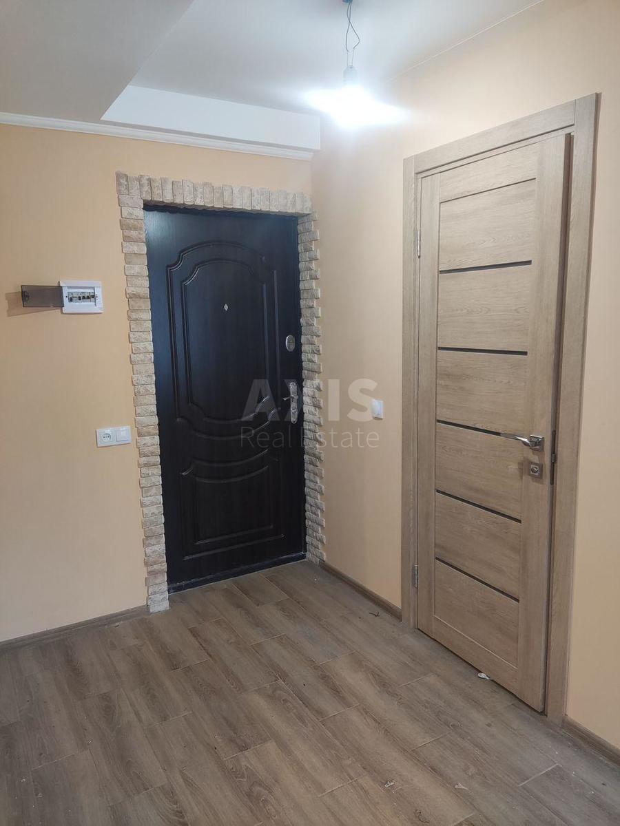 1k apartment pr-t Obolons'kyj 315