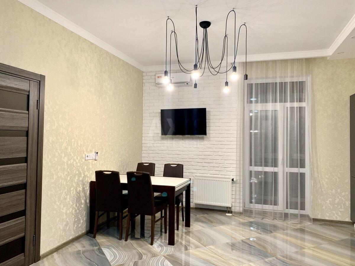 2k apartment vul. Jevgena Konoval'cja 36Е625570