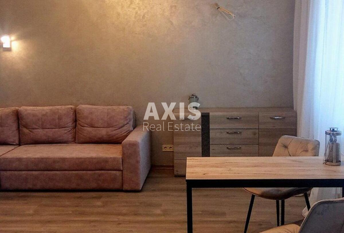 2k apartment vul. Lebedjeva Akademika 10