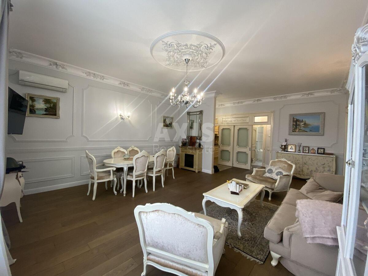 4k apartment vul. Shovkovychna 100