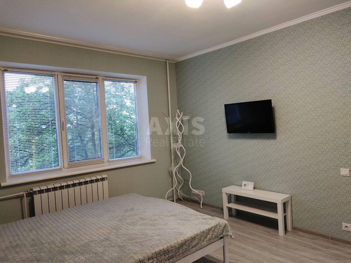 1k apartment vul. Voskresens'ka 18А