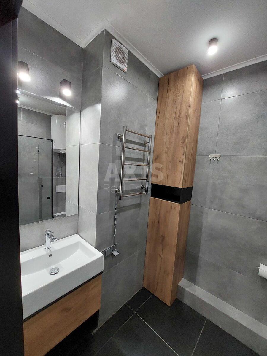 2k apartment shose Stolychne 5А0