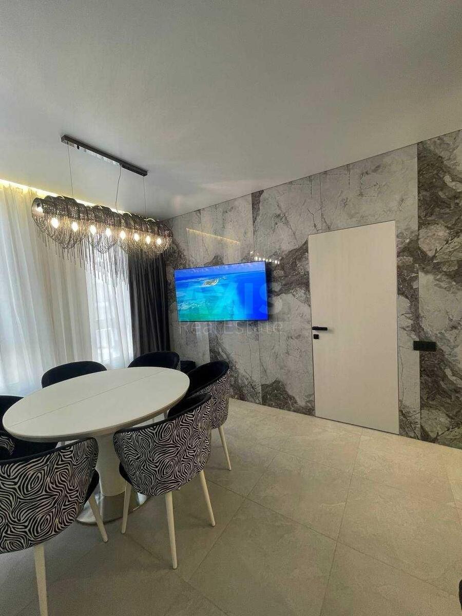 3k apartment vul. Malozemel'na 750