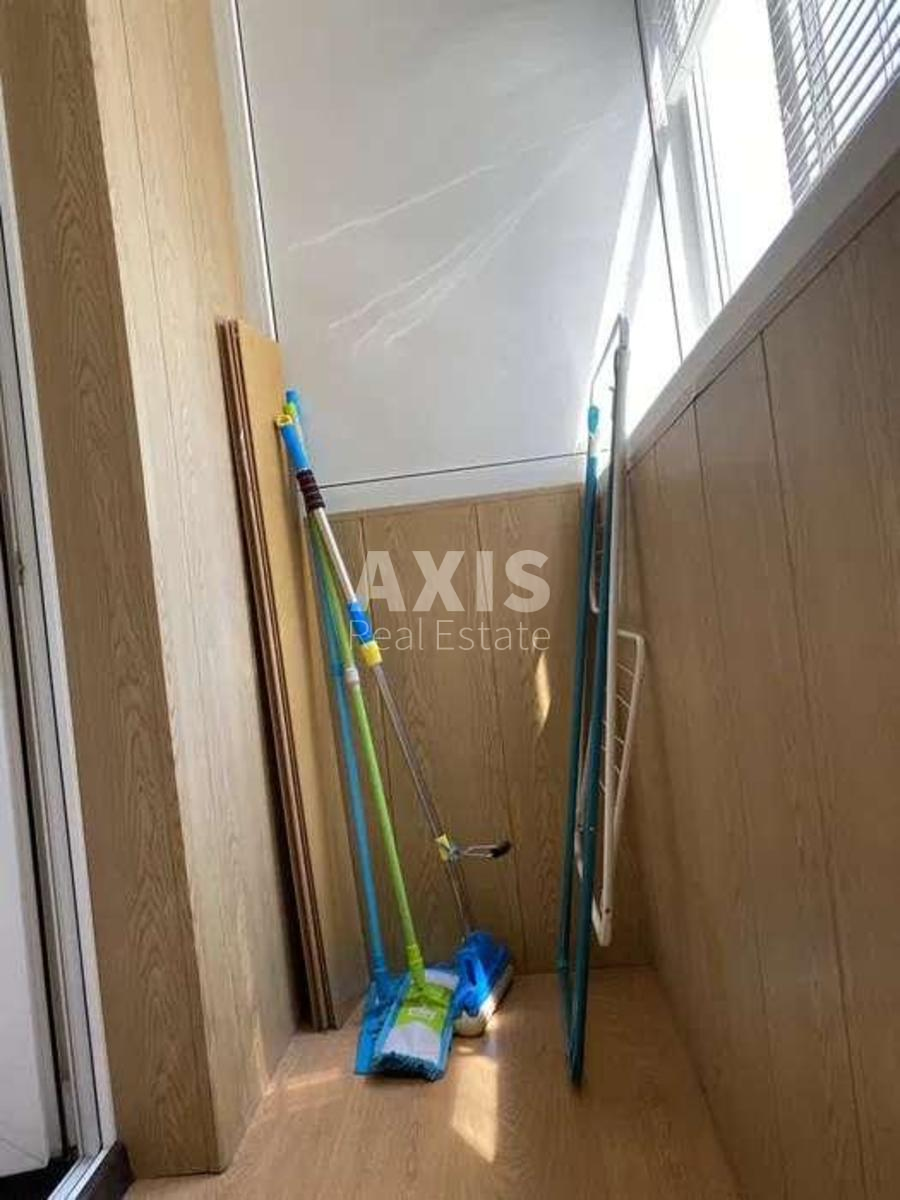 3k apartment vul. Vyborz'ka 8016