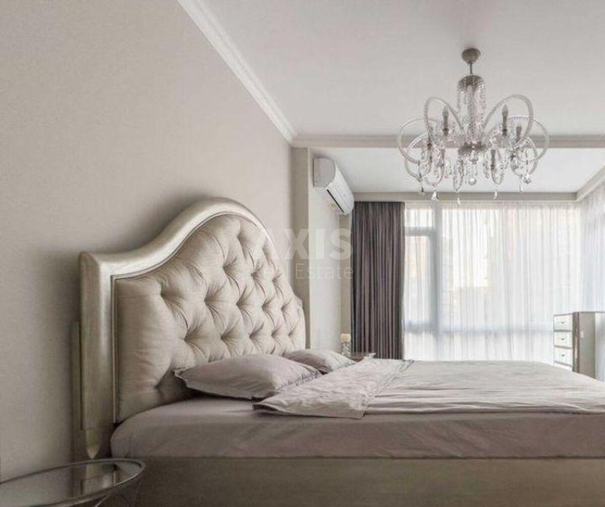 3к квартира ул. Предславинская 571
