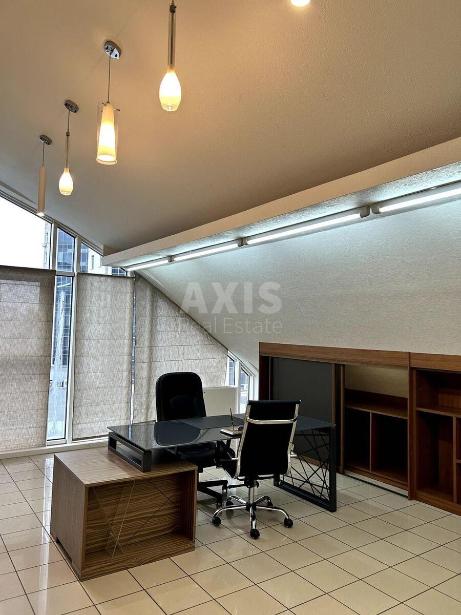 Office vul. Velyka Vasyl'kivs'ka 72, 246m29