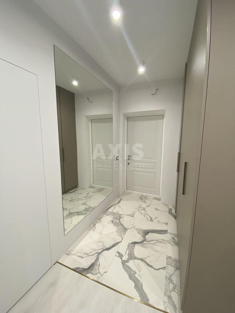 3k apartment vul. Oleny Pchilky 38