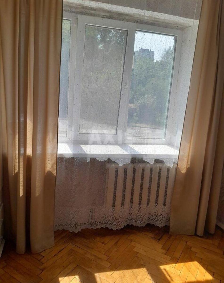 1k apartment vul. Chervonopil's'ka 21