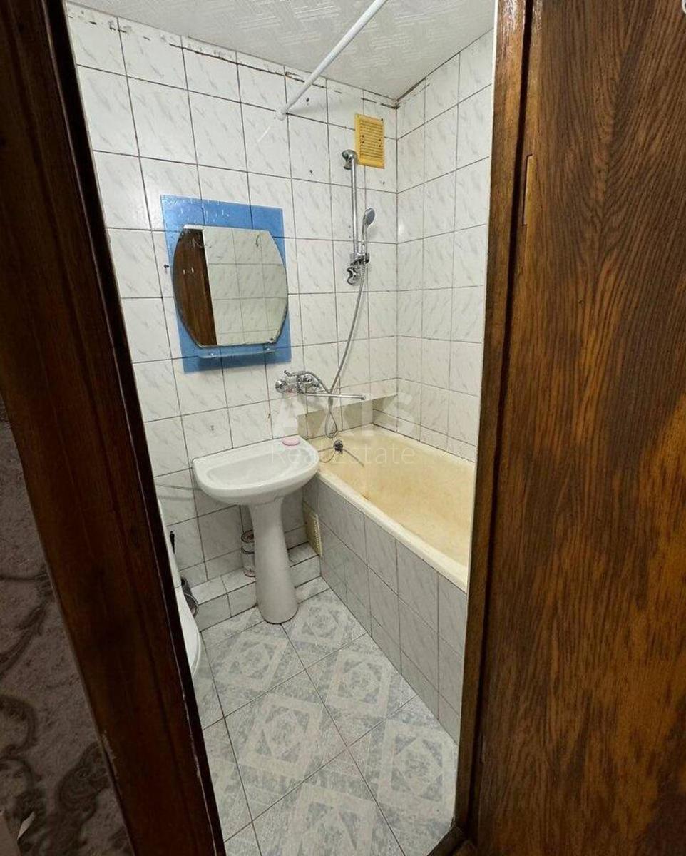 1k apartment vul. Dobrohotova Akademika 52