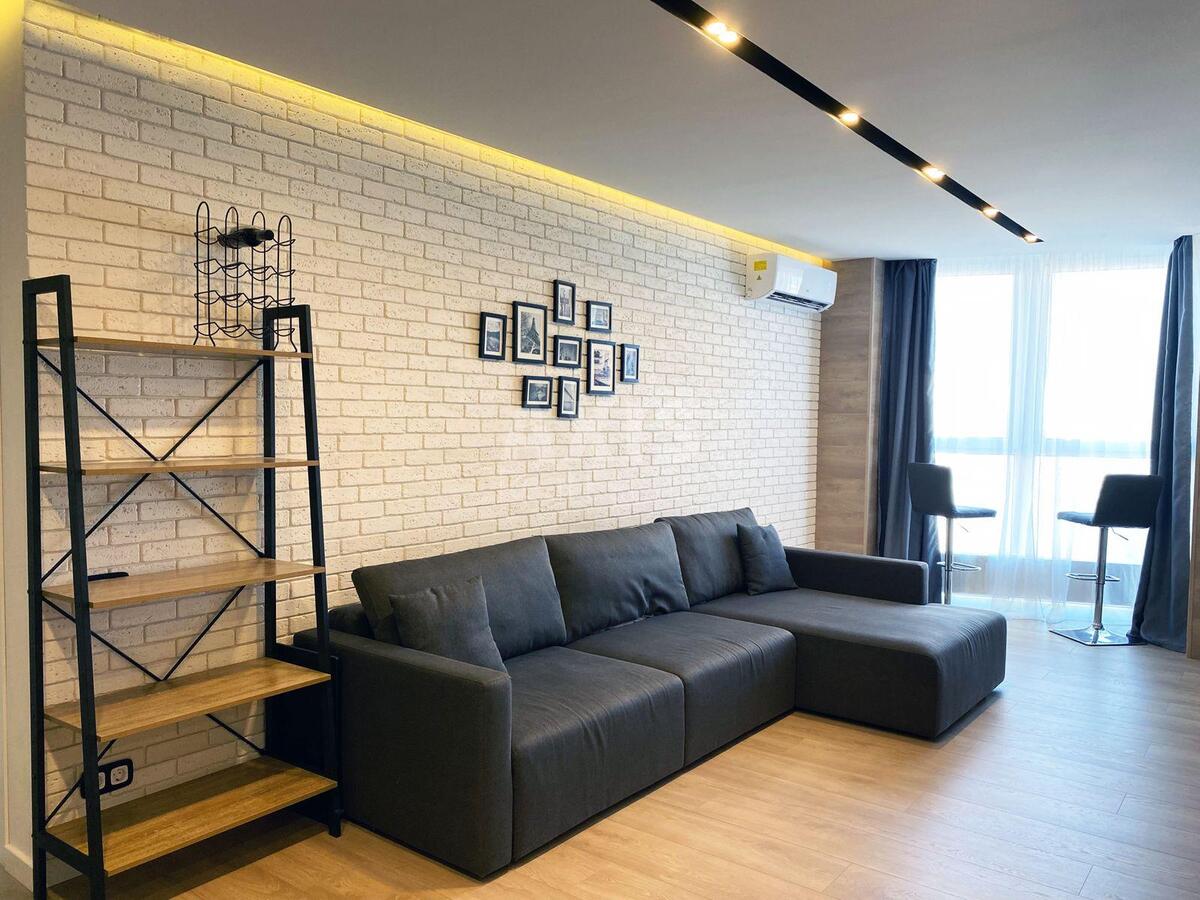 3k apartment vul. Dragomanova 2Б3