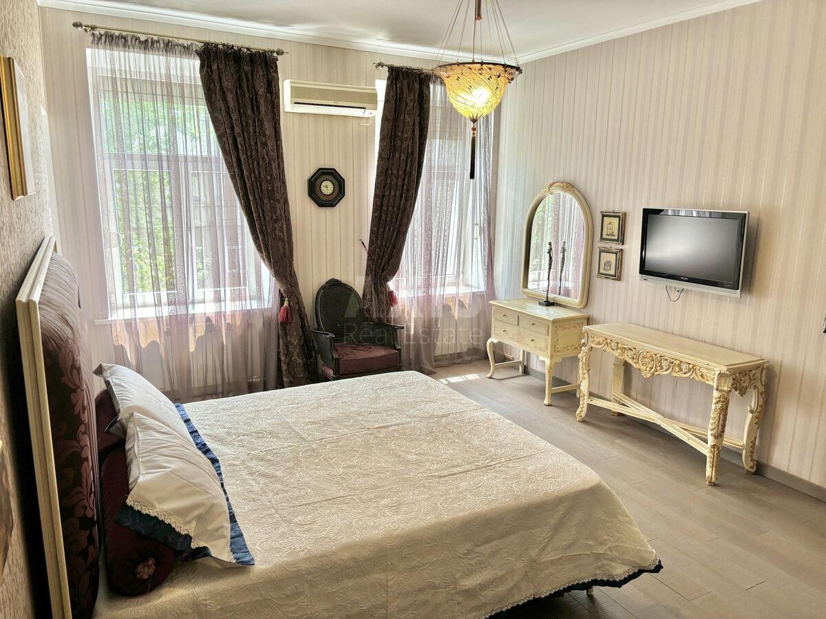 2k apartment vul. Instytuts'ka 24/73