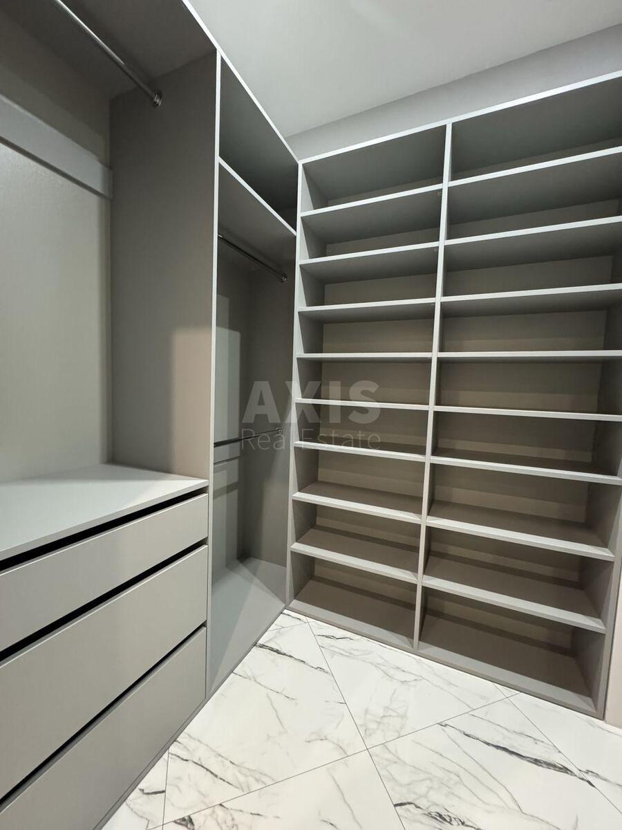 2k apartment vul. Gulaka Mykoly 411
