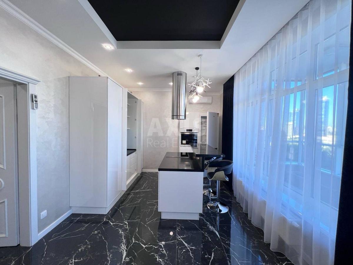 3k apartment bul. Lesi Ukrai'nky 70