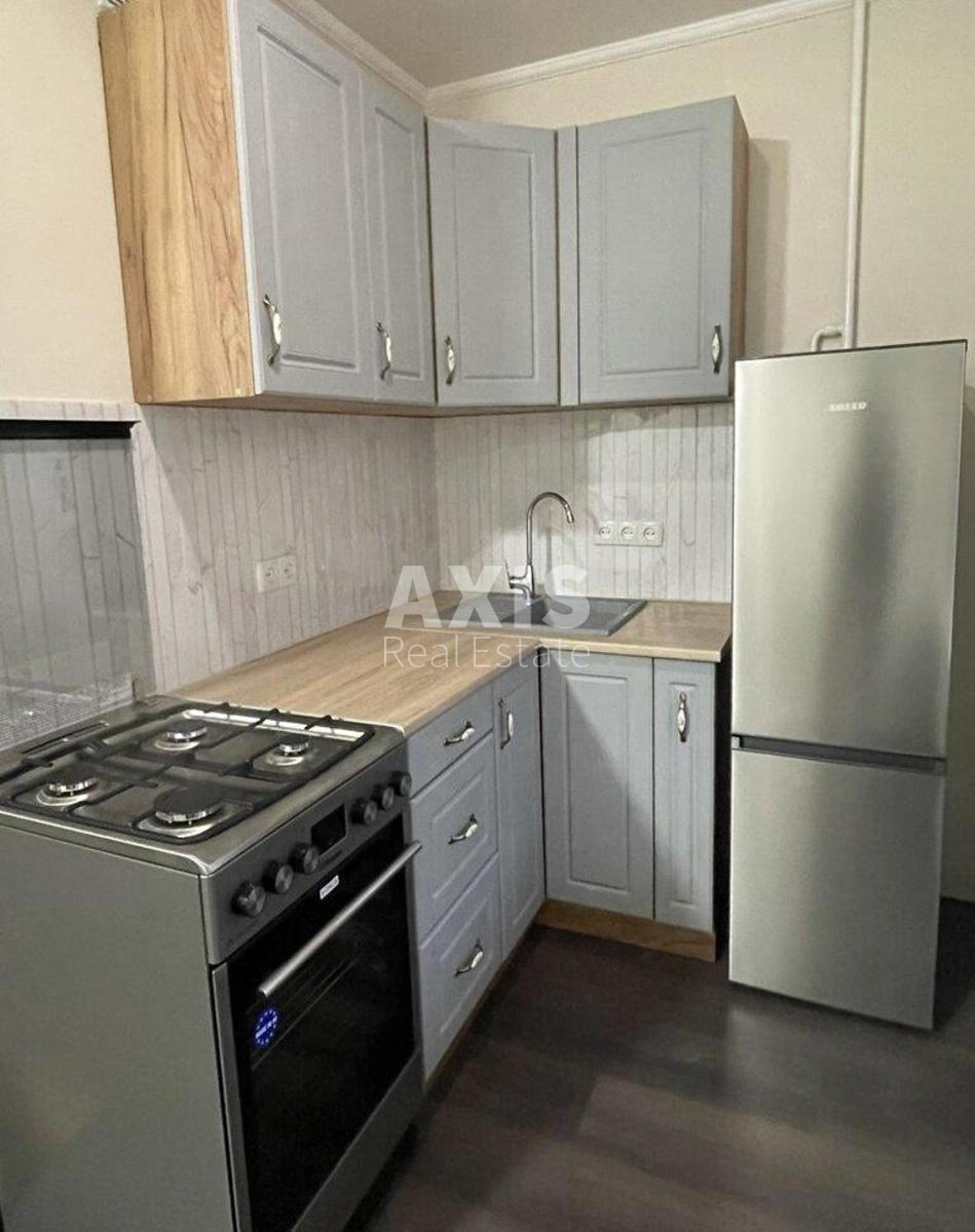 1k apartment pr-t Volodimira Іvasyuka 27А