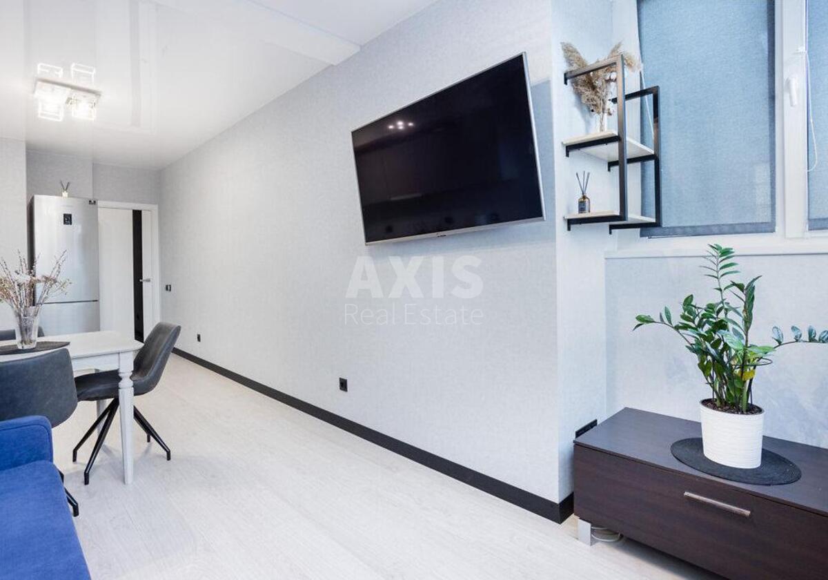 1k apartment prov. Jasynuvats'kyj 10611428