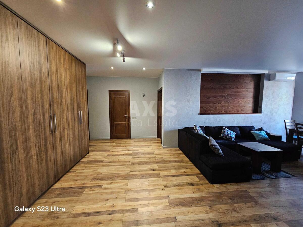 3k apartment vul. Yulia Zdanovska 46/13