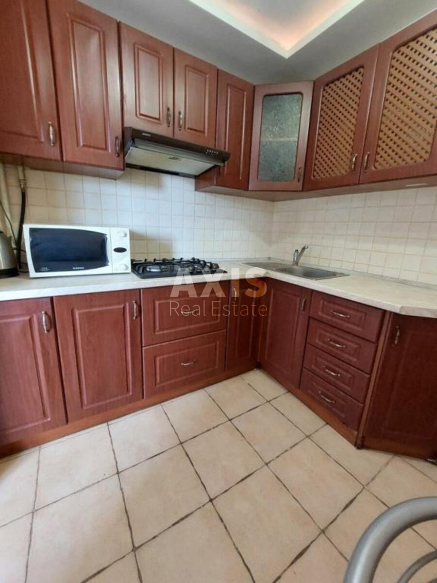 1k apartment vul. Kashtanova 114