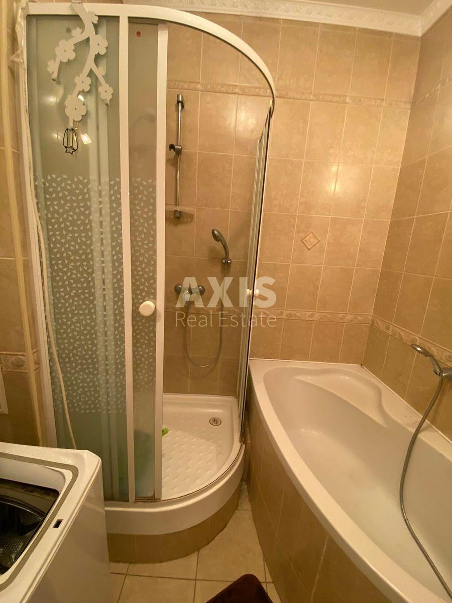 3k apartment vul. Grushevs'kogo Myhajla 34А5