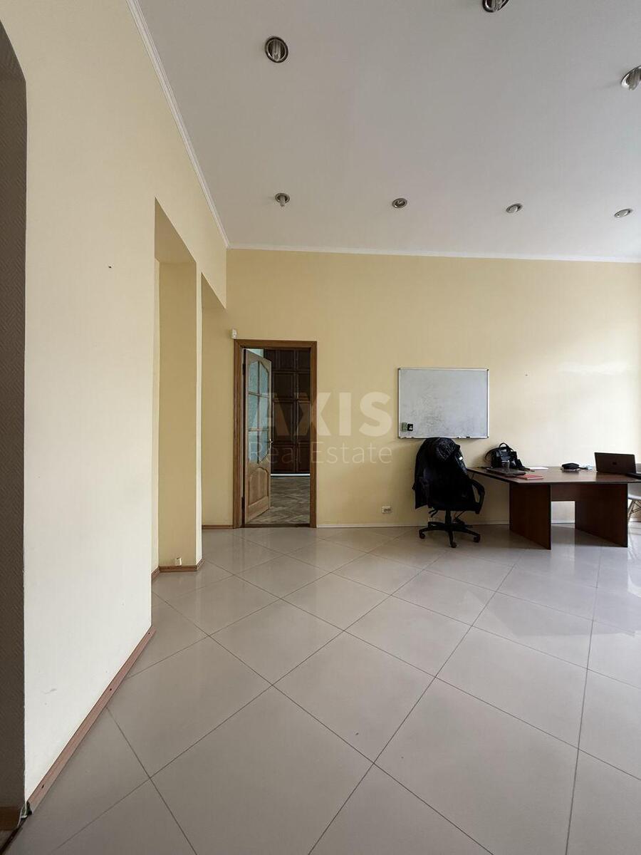 Office vul. Esplanadna 2, 86m20
