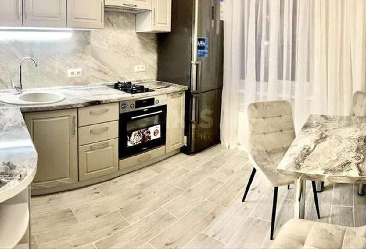2k apartment vul. Pryrichna 194