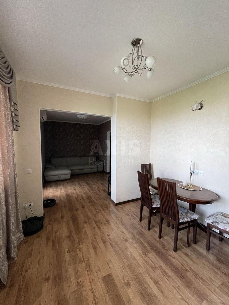 2к квартира ул. Сикорского Игоря Авиаконструктора 40