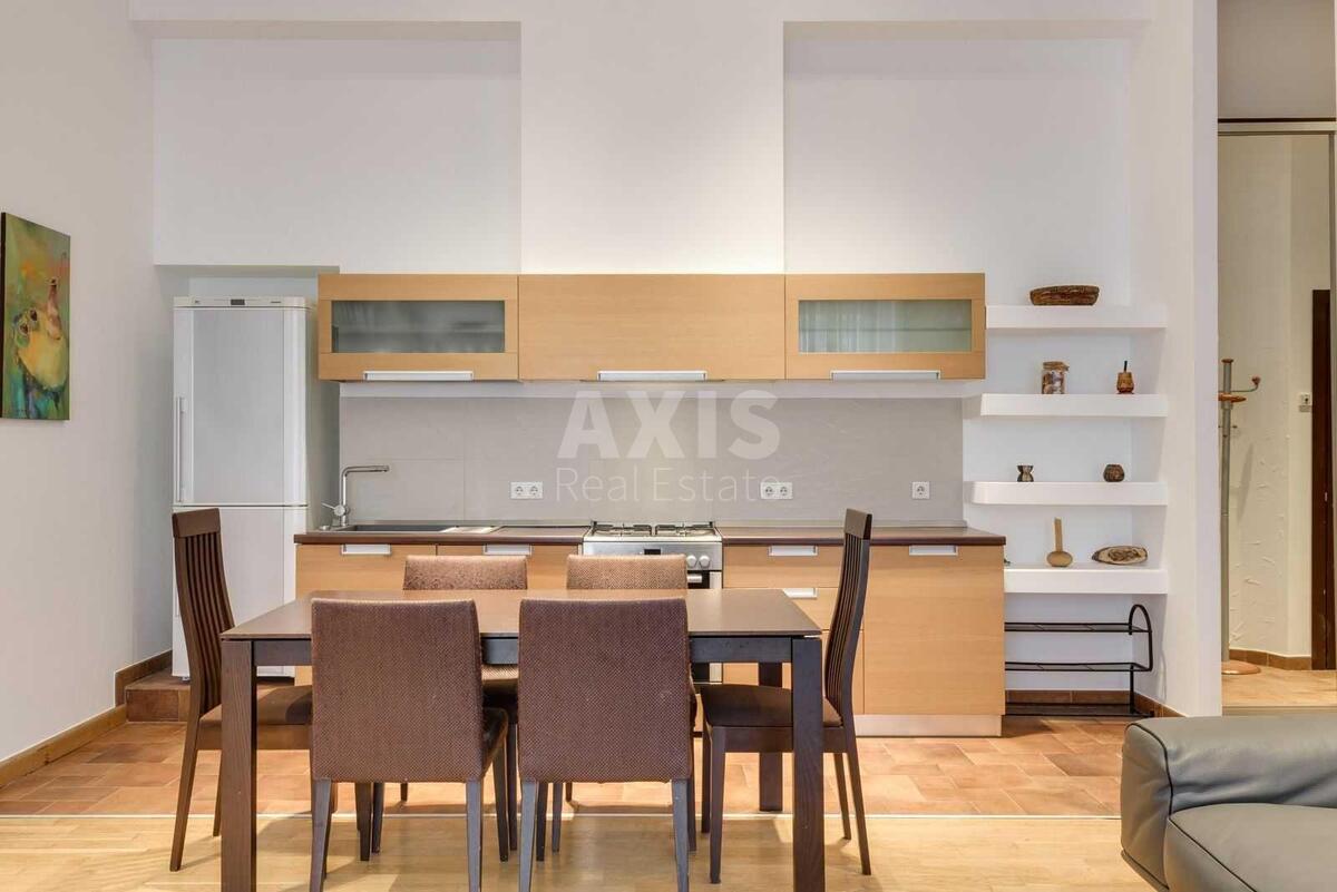 3k apartment vul. Antonovycha 23
