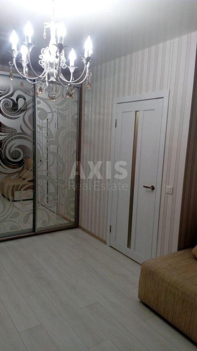 1k apartment vul. Petra Kalnyshevs'kogo 145