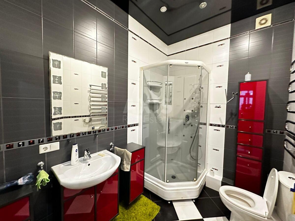 3k apartment vul. Jevgena Konoval'cja 36Б5