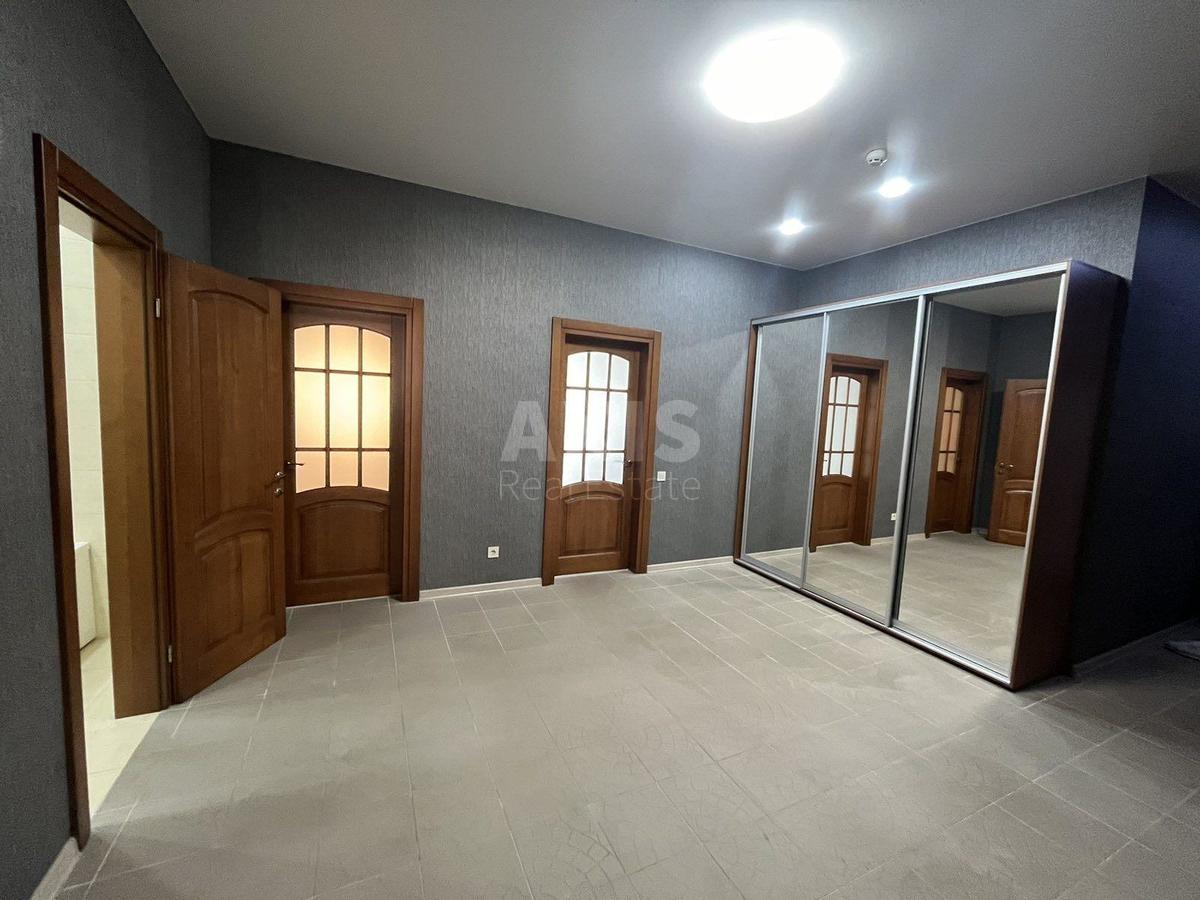 3k apartment vul. Zlatoustivs'ka 167