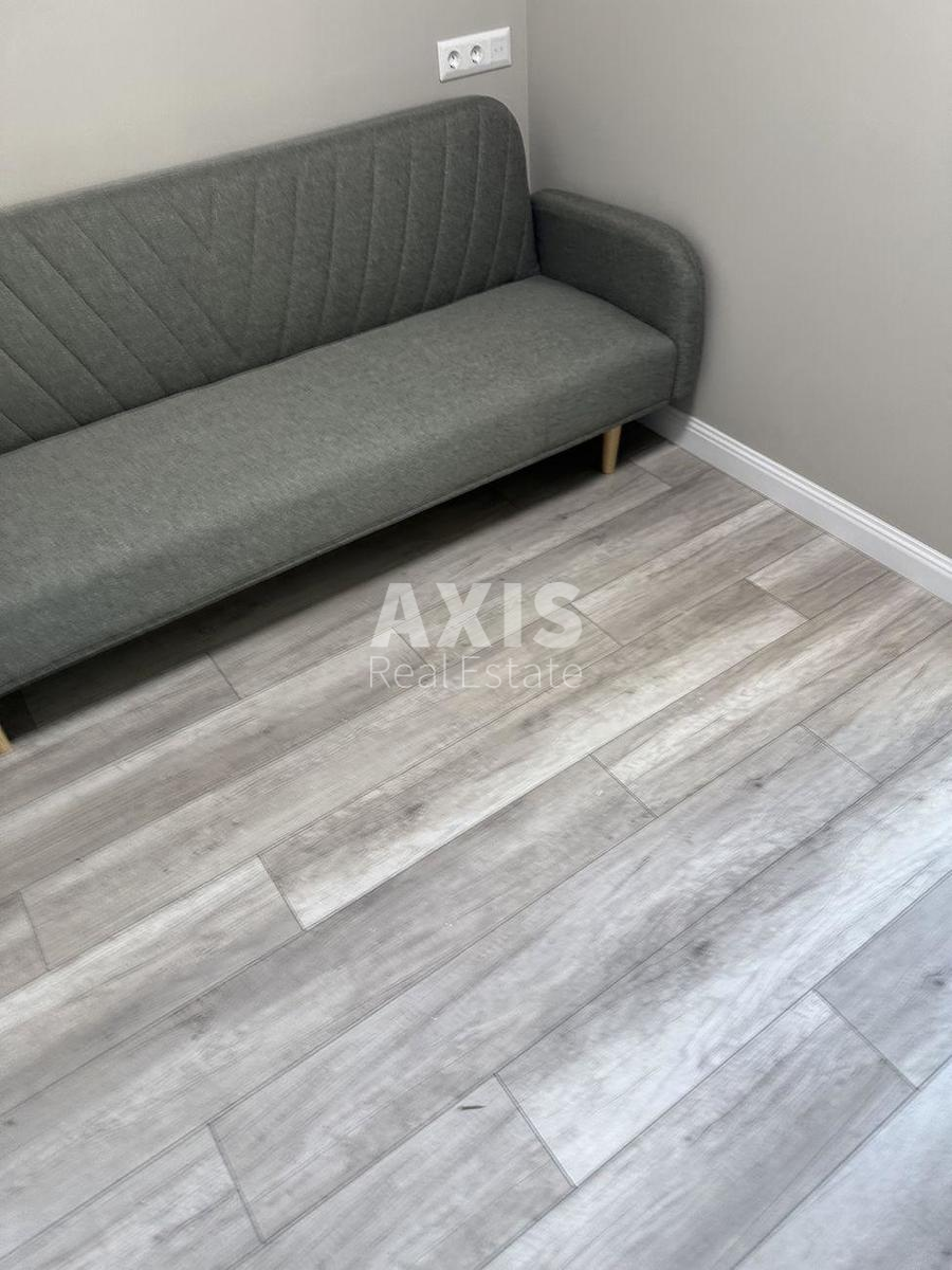 1k apartment vul. Lypkivs'kogo Vasylja Mytropolyta 37Б460225