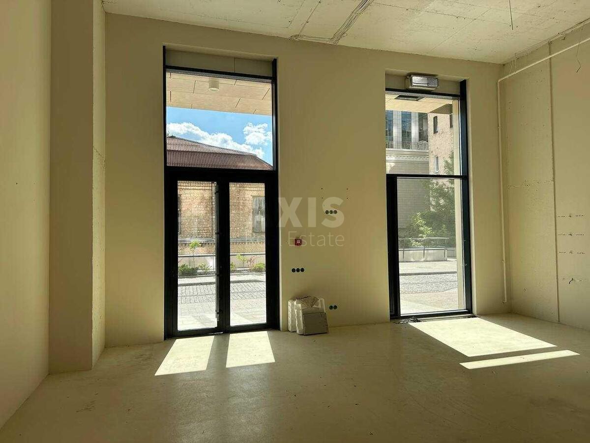 Office vul. Bul'varno-Kudrjavs'ka 15, 118m20