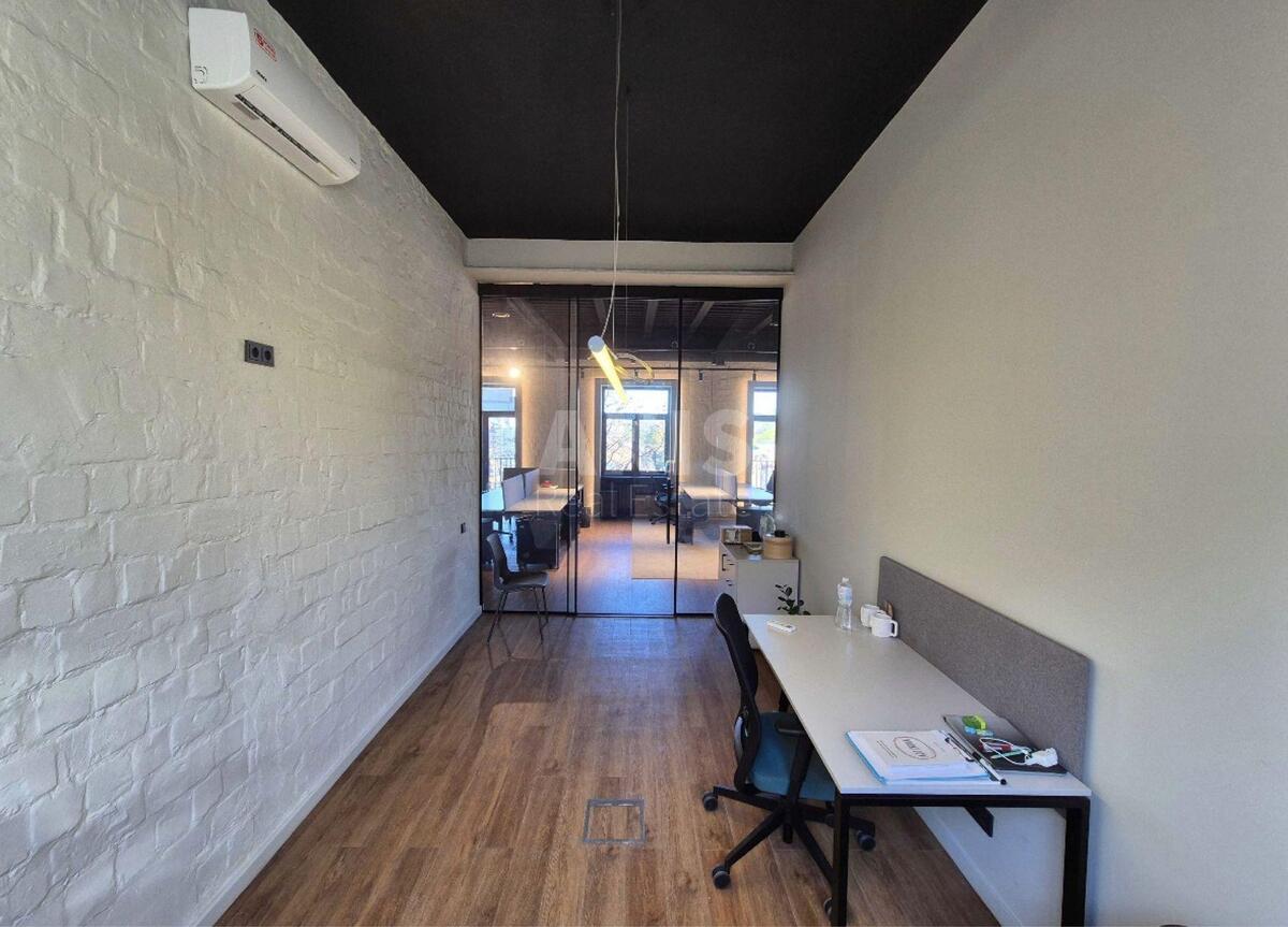 Office vul. Franka Ivana 9, 250m2607031