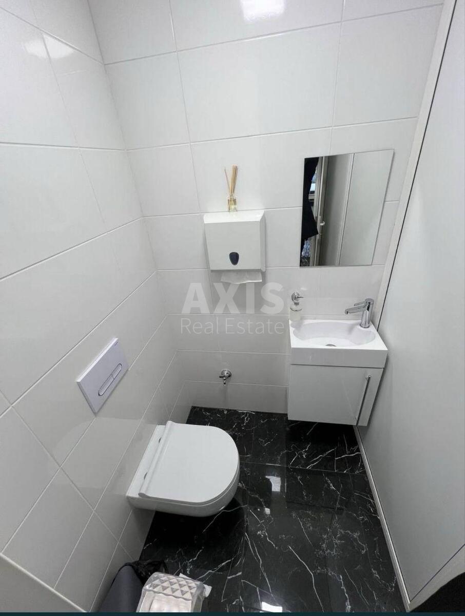 Объект торговли бул. Чоколовский 31, 35м2608594