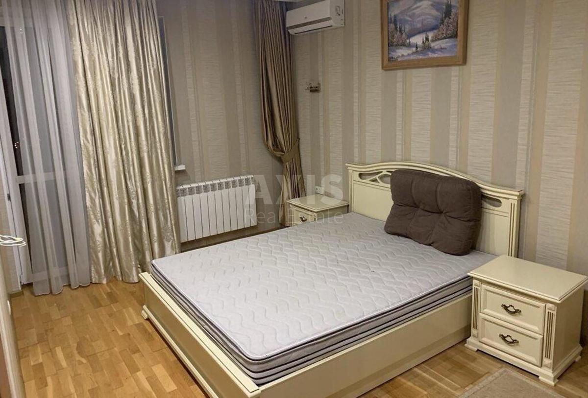 2к квартира пр-т Оболонский 54