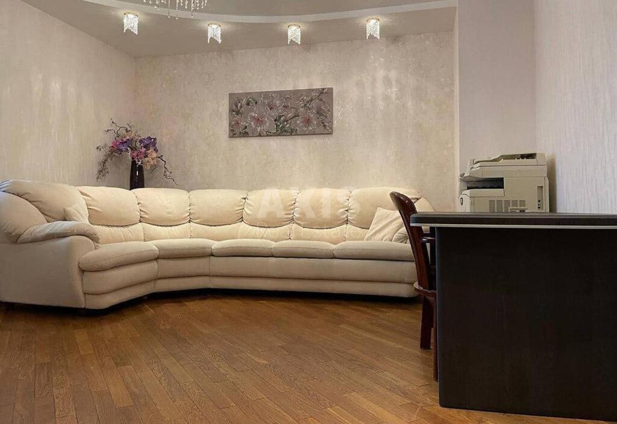 3k apartment vul. Red'chyns'ka 5