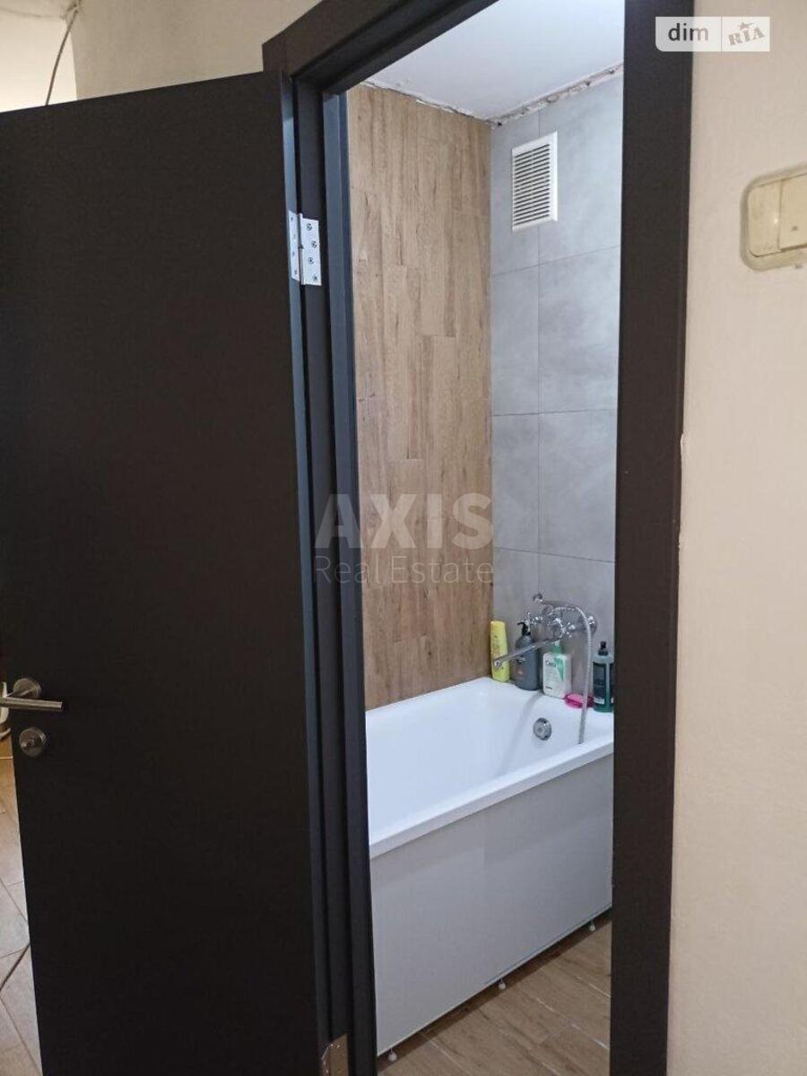 1k apartment vul. Alma-Atyns'ka 64А8