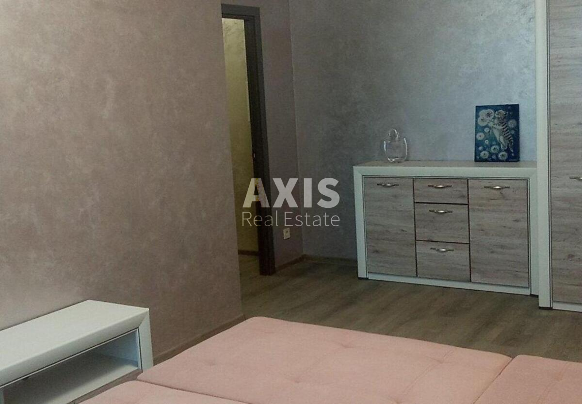 2k apartment vul. Lebedjeva Akademika 12