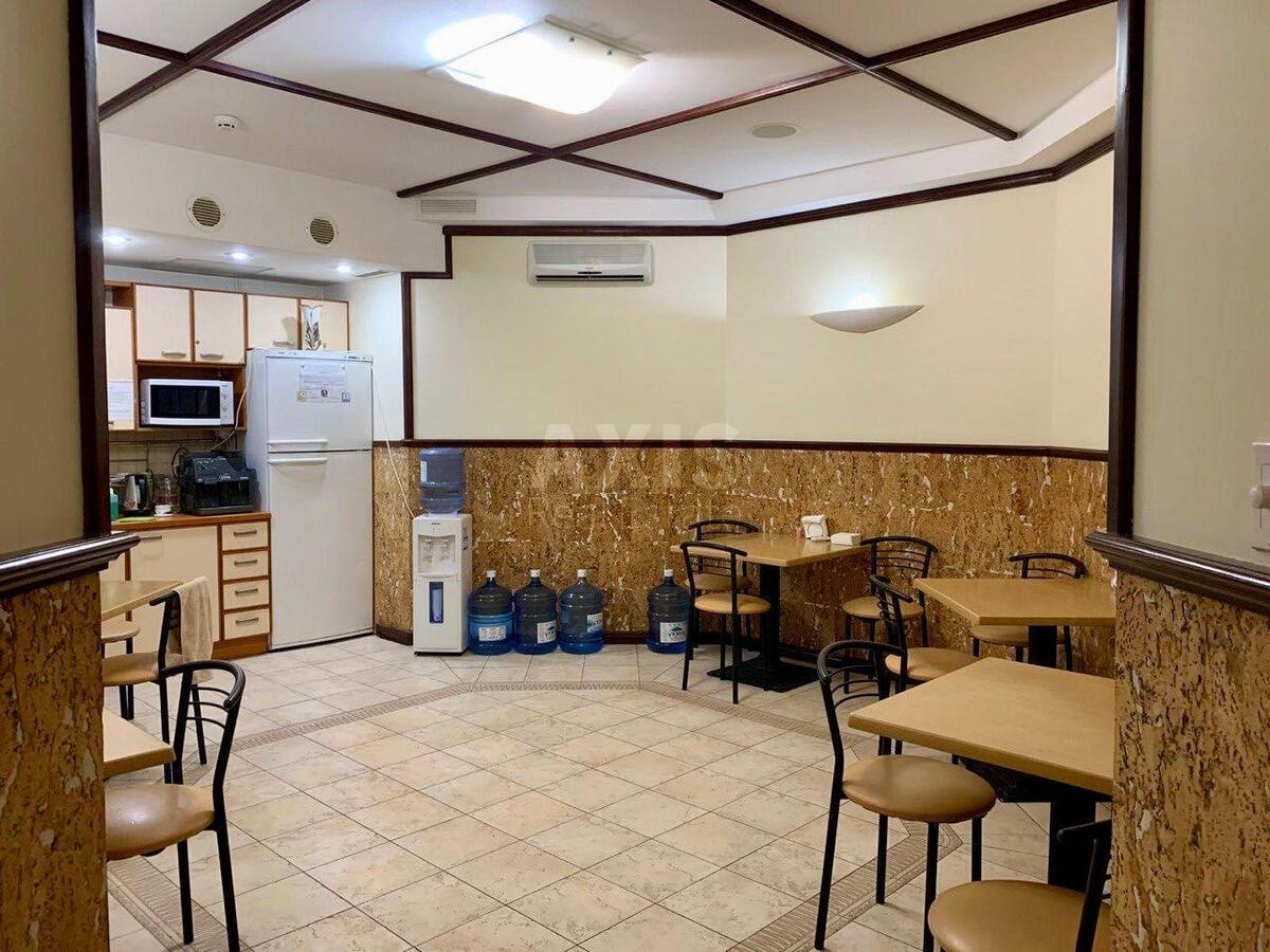 Office vul. Velyka Vasyl'kivs'ka 62/64, 305m2581506