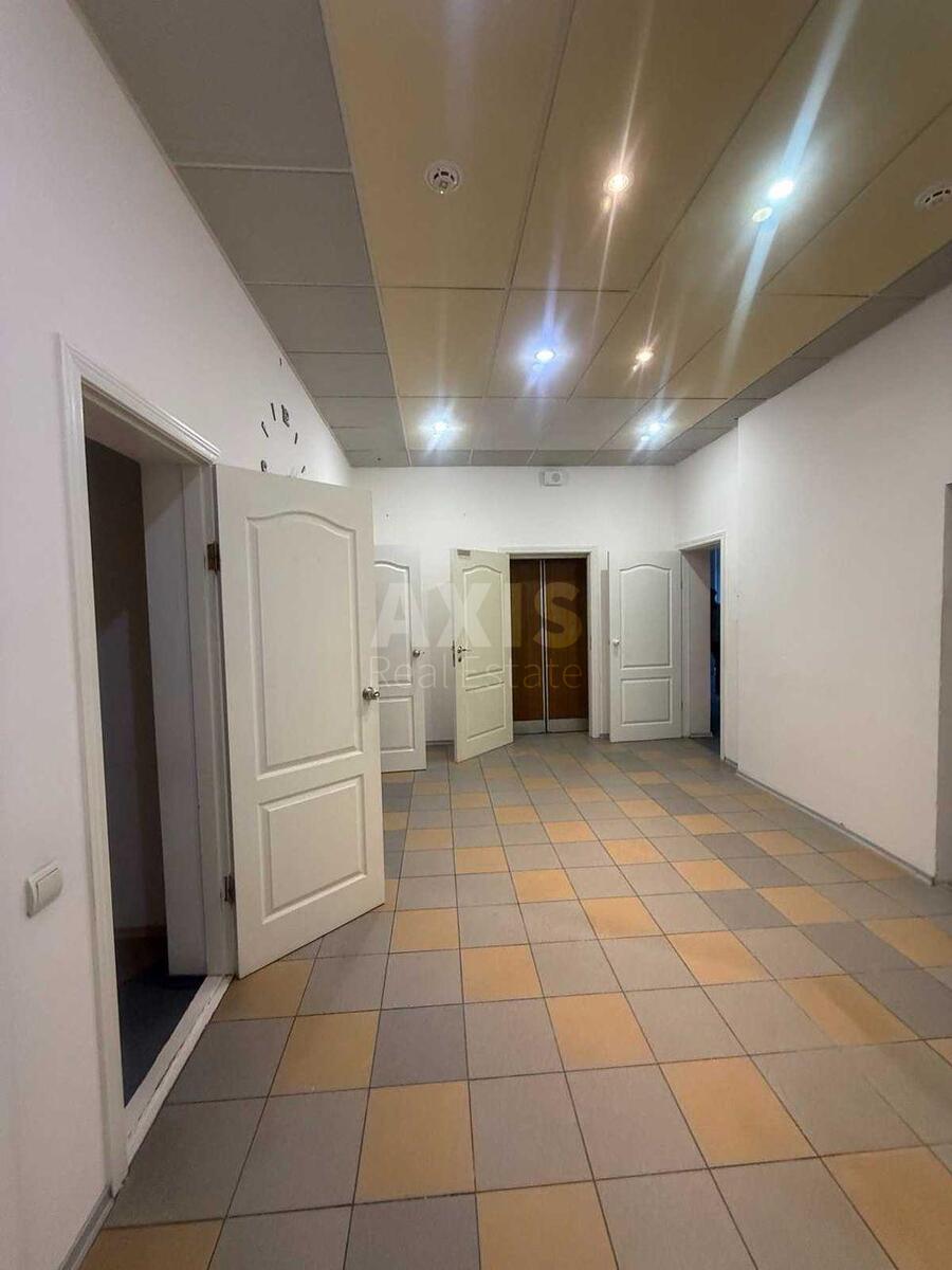 Office vul. Sverstjuka Jevgena 2Б, 362m26241514