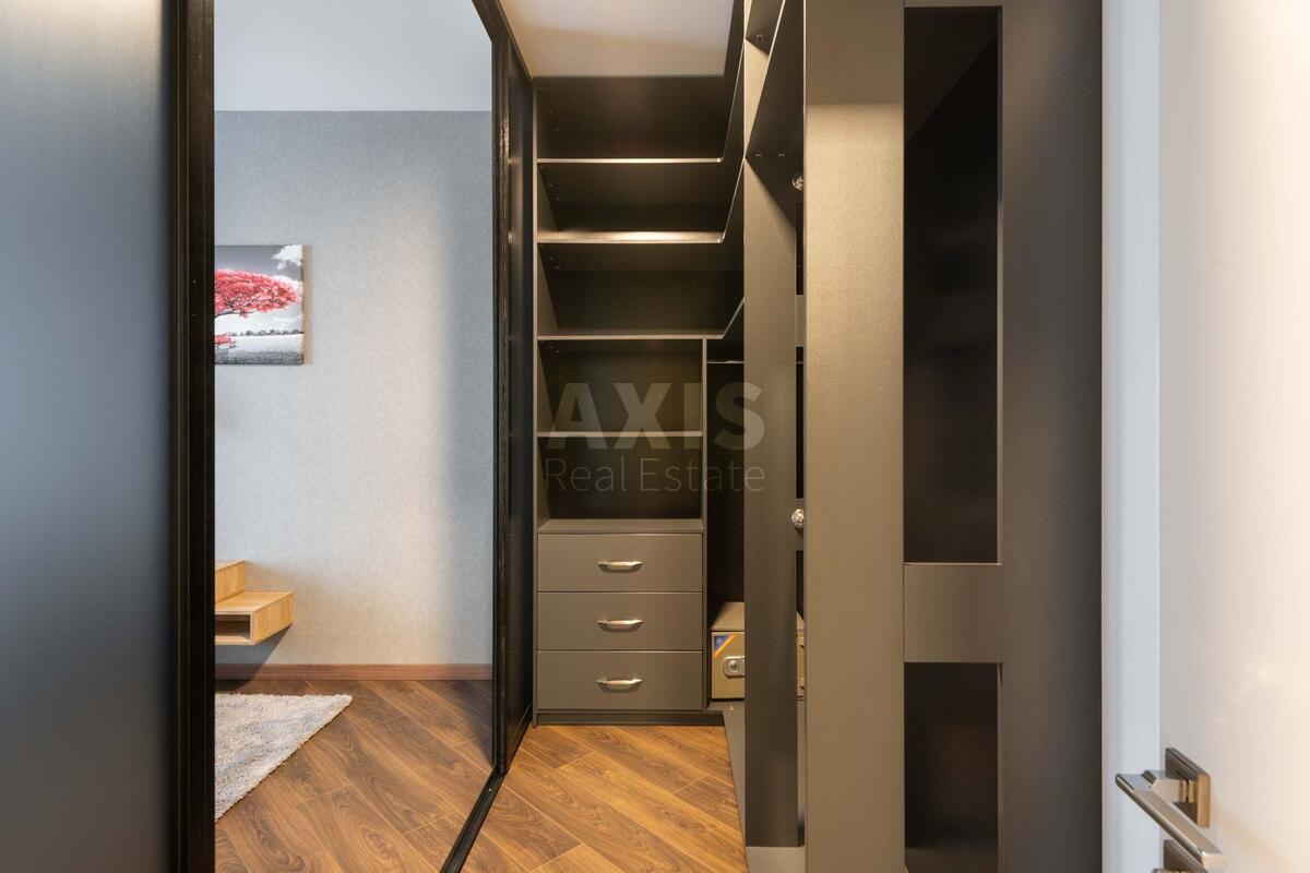 3k apartment vul. Strutyns'kogo Sergija 26