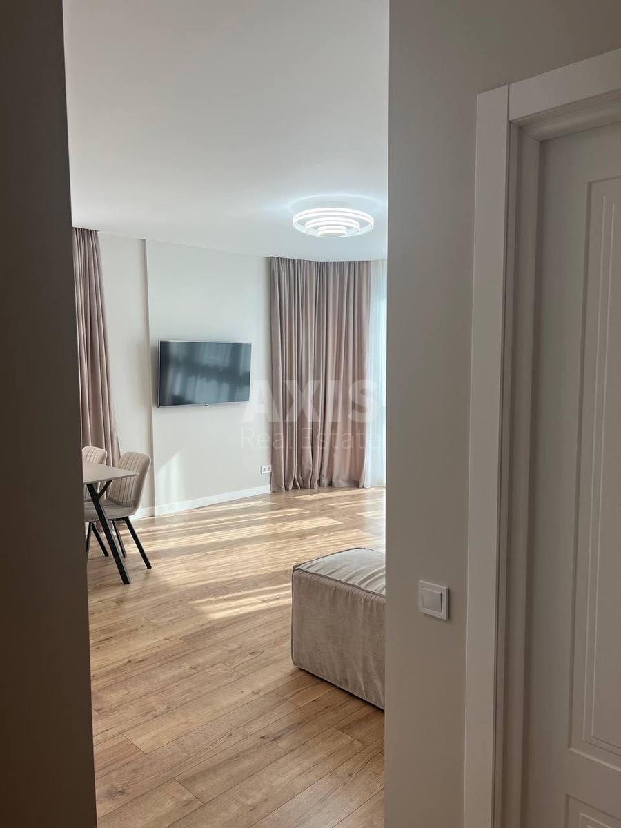 3k apartment nab. Dniprovs'ka 151