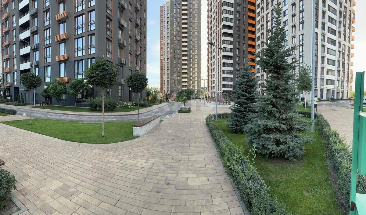 1k apartment nab. Dniprovs'ka 183