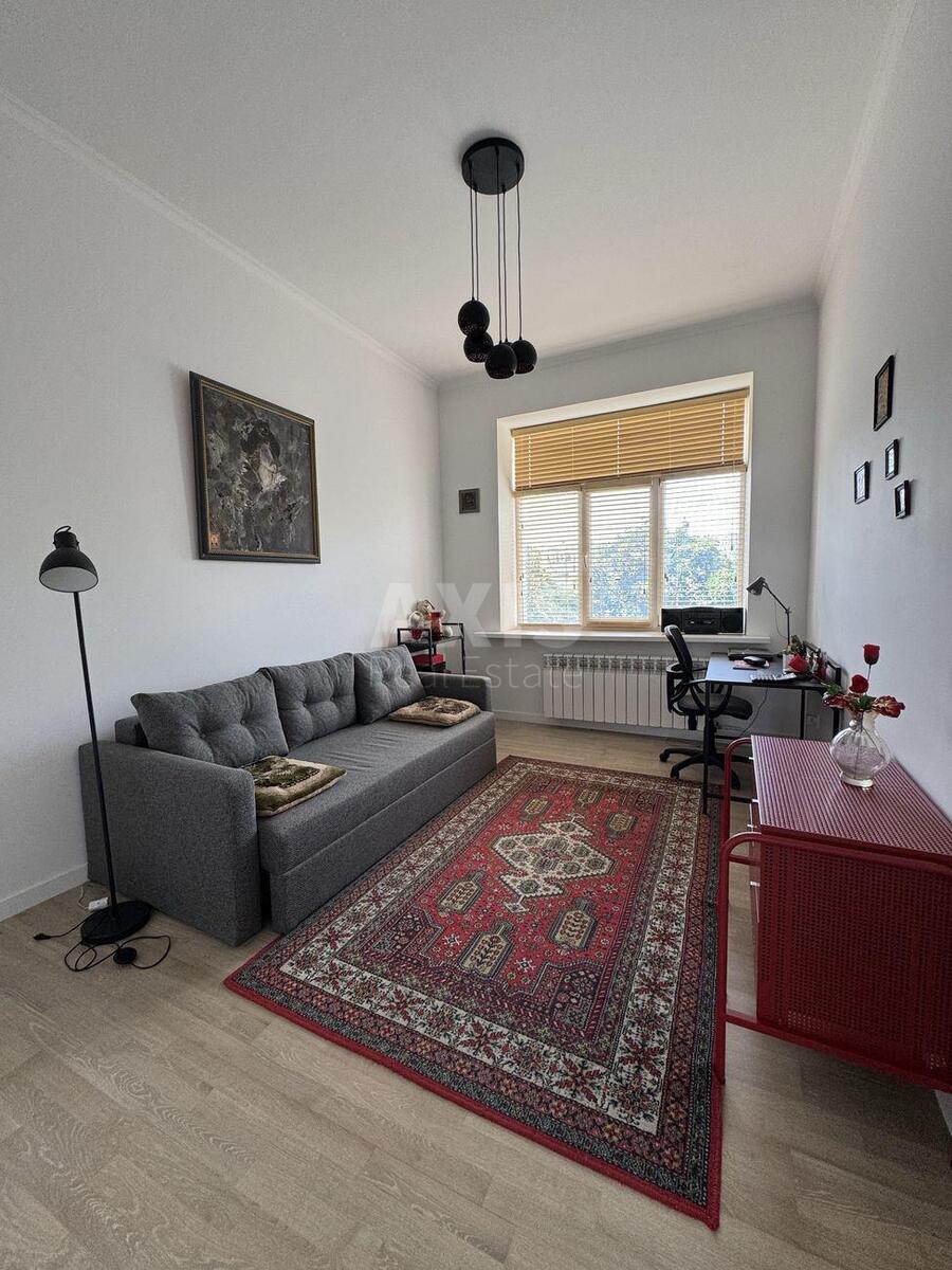 4k apartment vul. Kost'ol'na 155944010