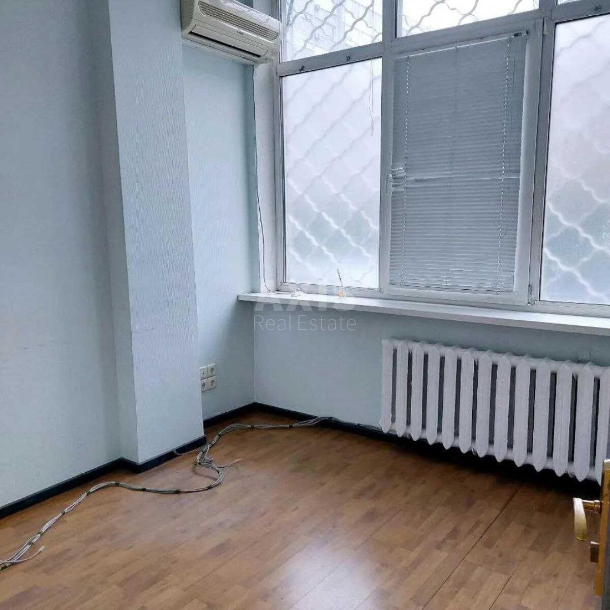 Офис ул. Кутузова 18/7, 52м21