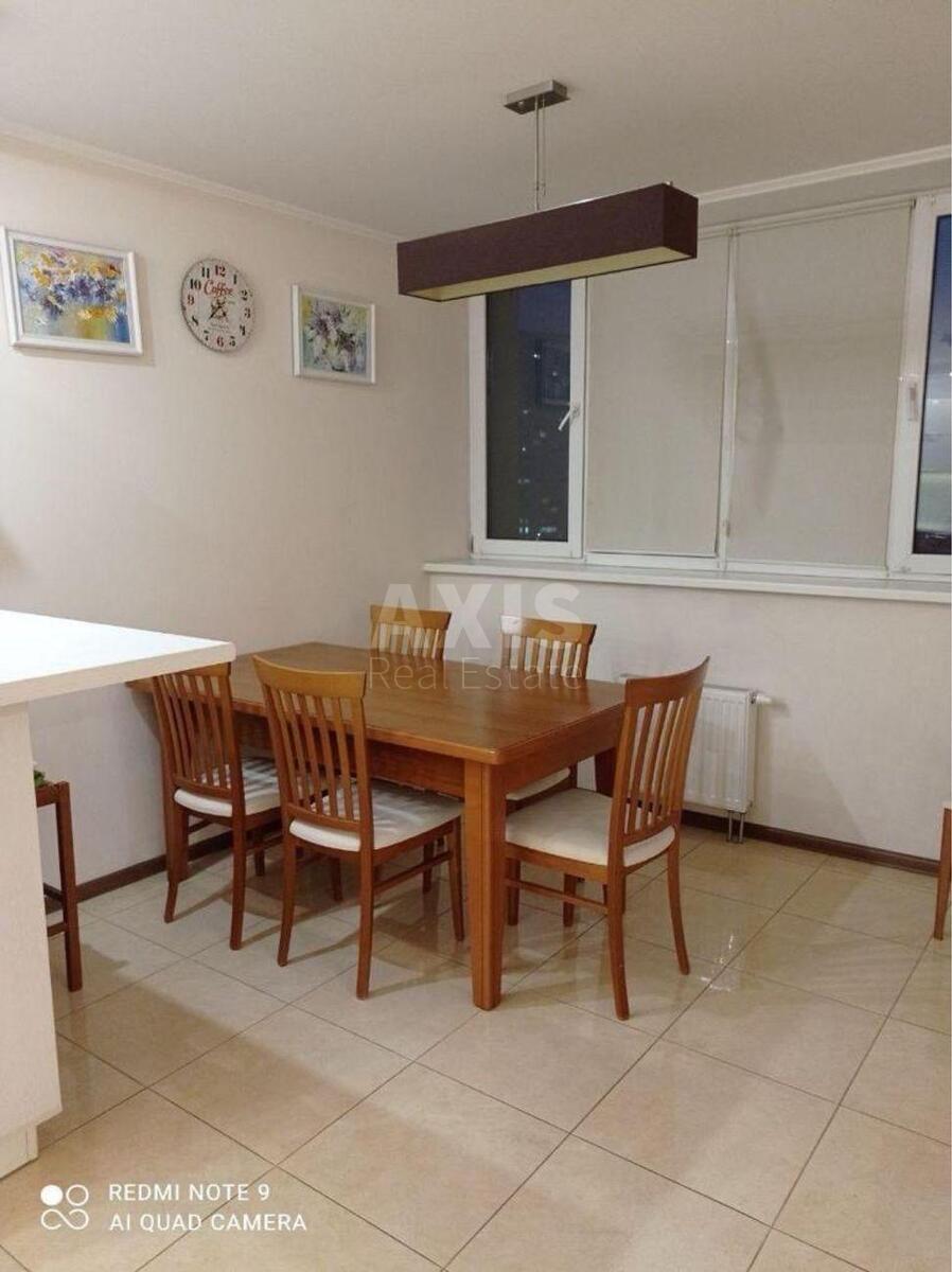 2k apartment vul. Lobanovs'kogo 4Г0