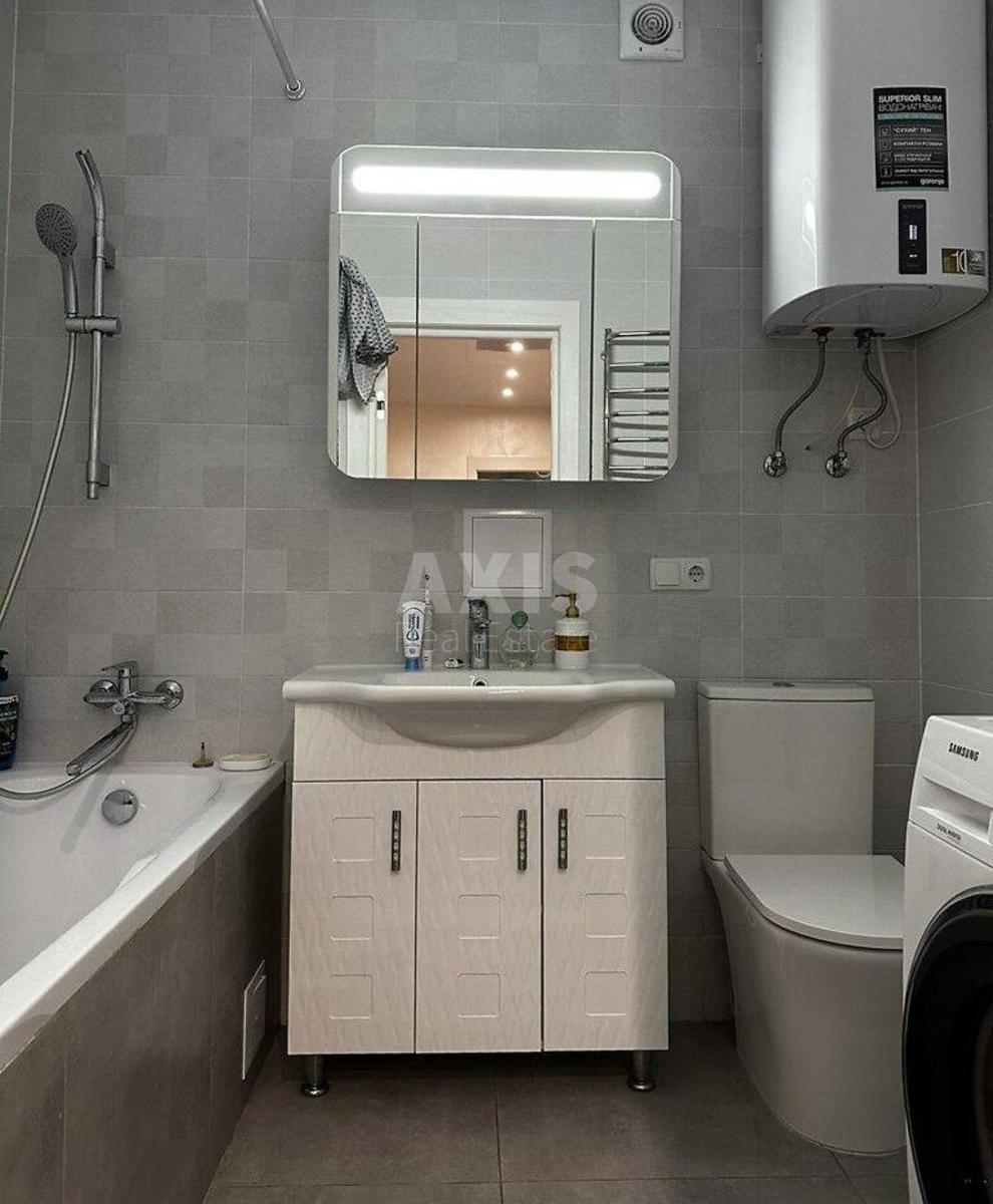 2k apartment vul. Rodyny Kristeriv 206