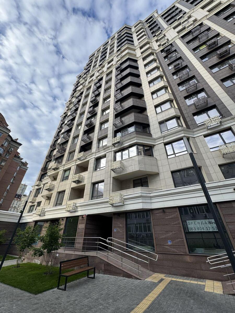 1k apartment vul. Zlatoustivs'ka 2713