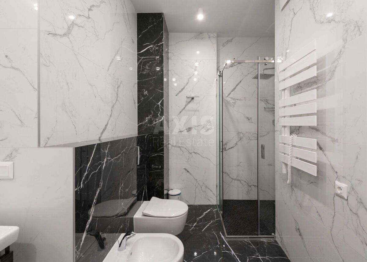 4k apartment vul. Strutyns'kogo Sergija 2589546