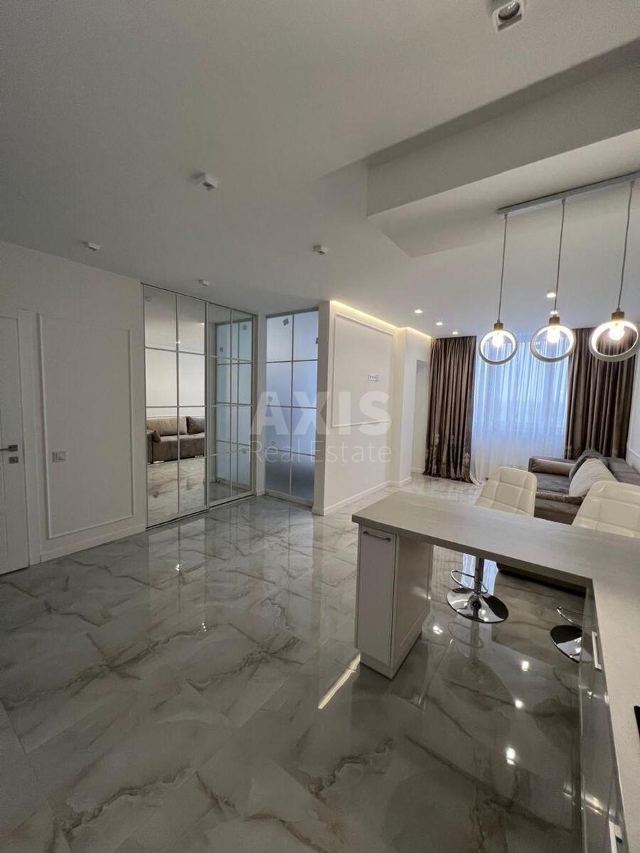 1k apartment vul. Sverstjuka Jevgena 4591010